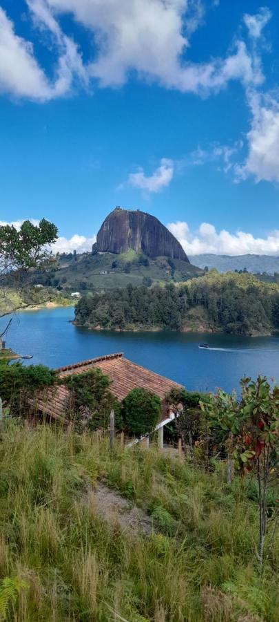 El Paraiso Paisa 5 Minutos Del Malecon Parqueadero Privado A Guatapé Eksteriør bilde