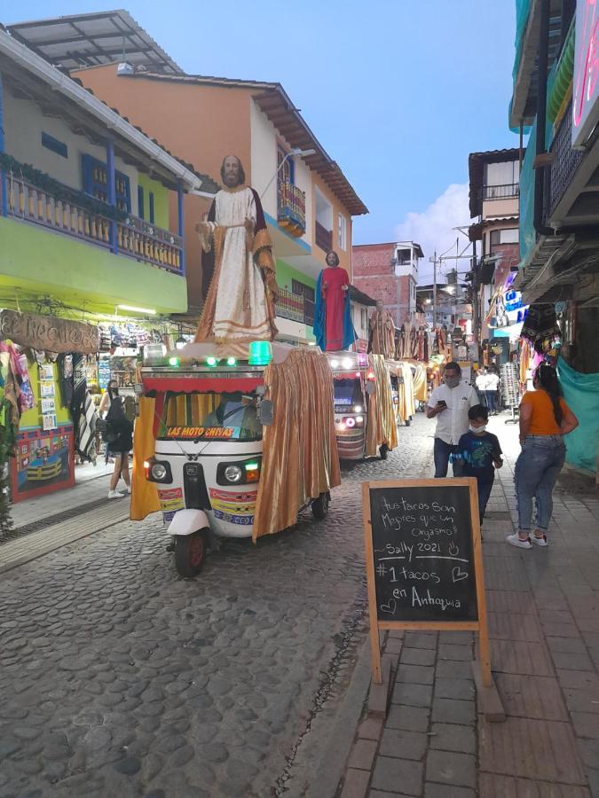 El Paraiso Paisa 5 Minutos Del Malecon Parqueadero Privado A Guatapé Eksteriør bilde