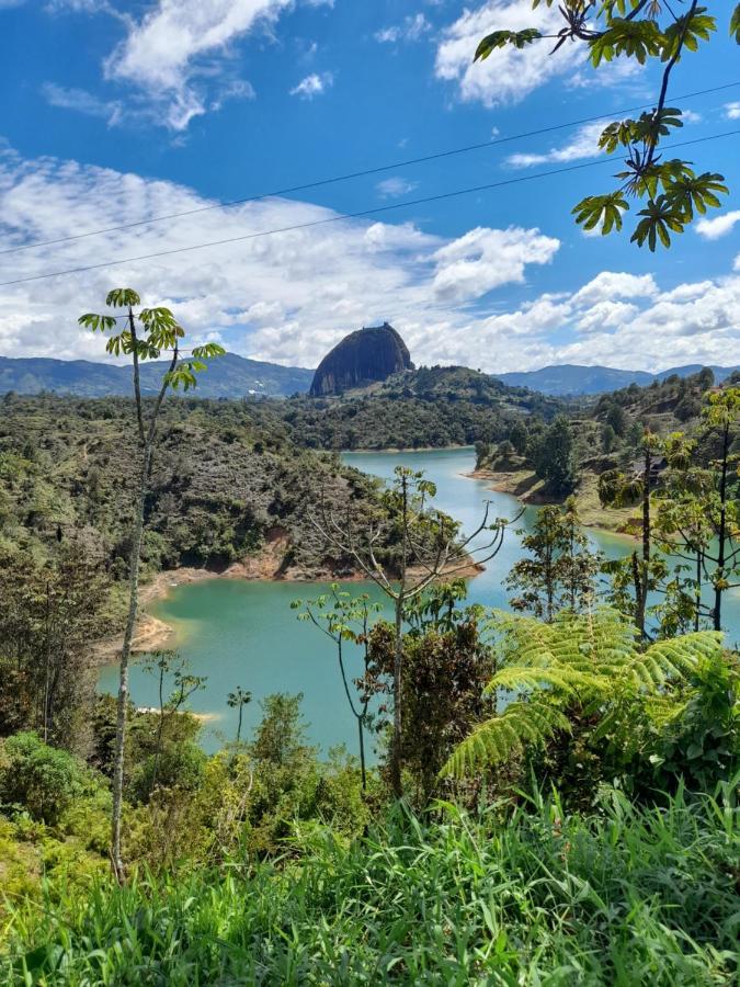 El Paraiso Paisa 5 Minutos Del Malecon Parqueadero Privado A Guatapé Eksteriør bilde